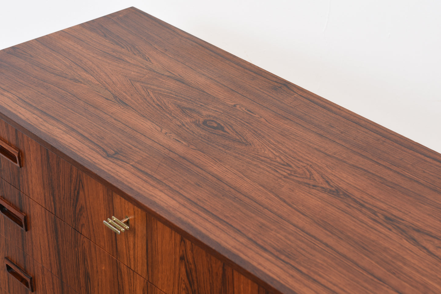 1960s rosewood chest of drawers