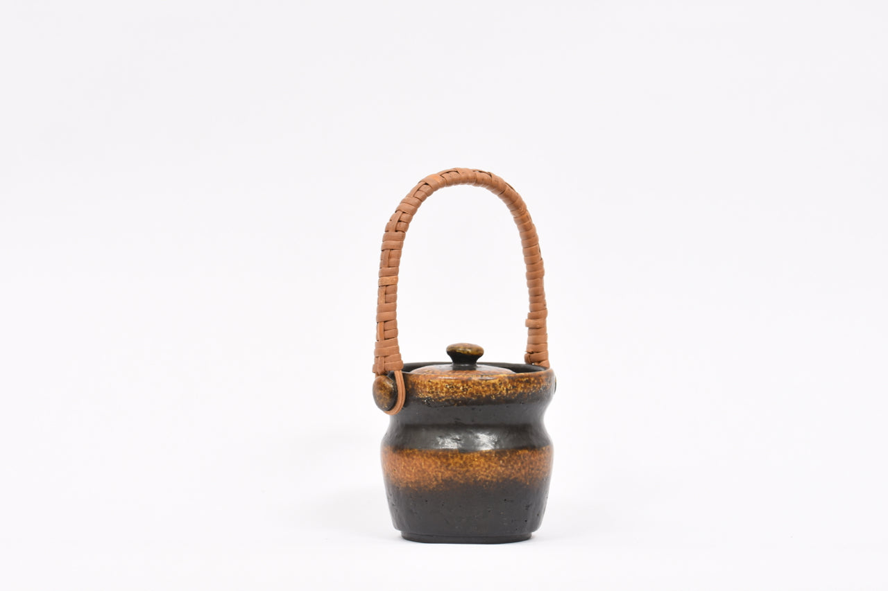 Stoneware jar by Axel Bruel