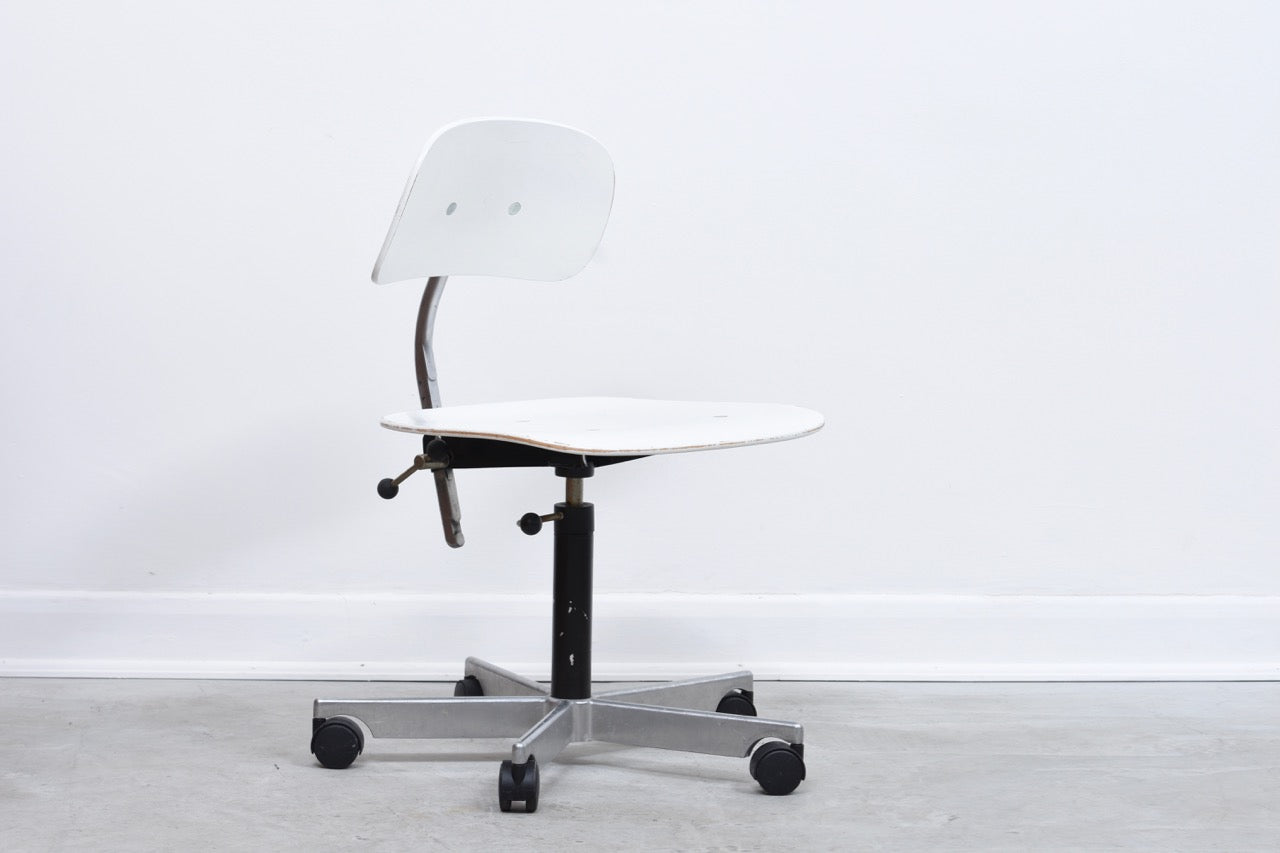 Task chair by KEVI