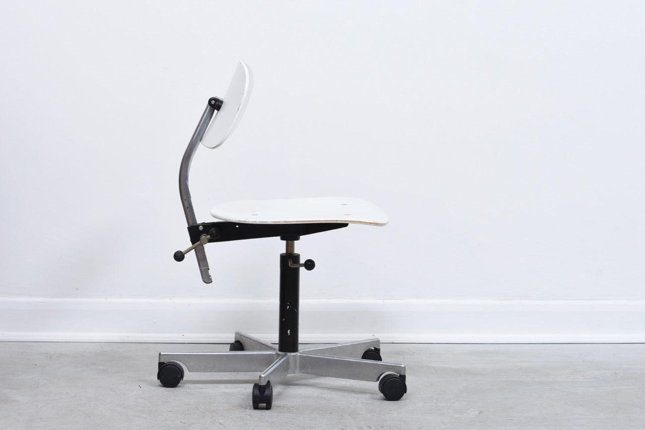 Task chair by KEVI