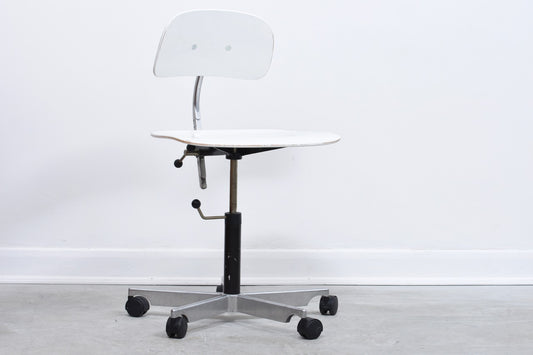 Task chair by KEVI