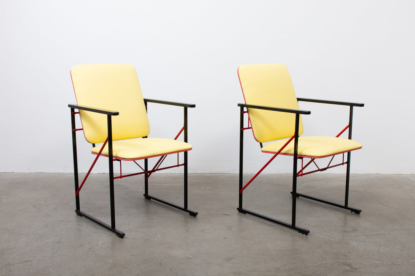 Two available: A500 armchairs by Yrjö Kukkapuro