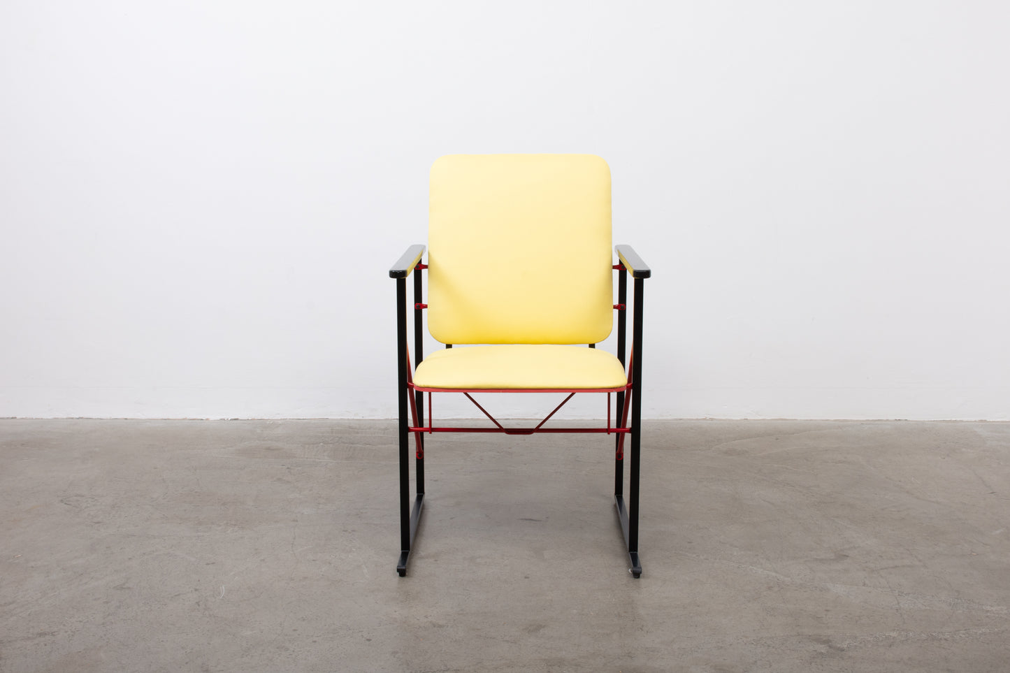 Two available: A500 armchairs by Yrjö Kukkapuro