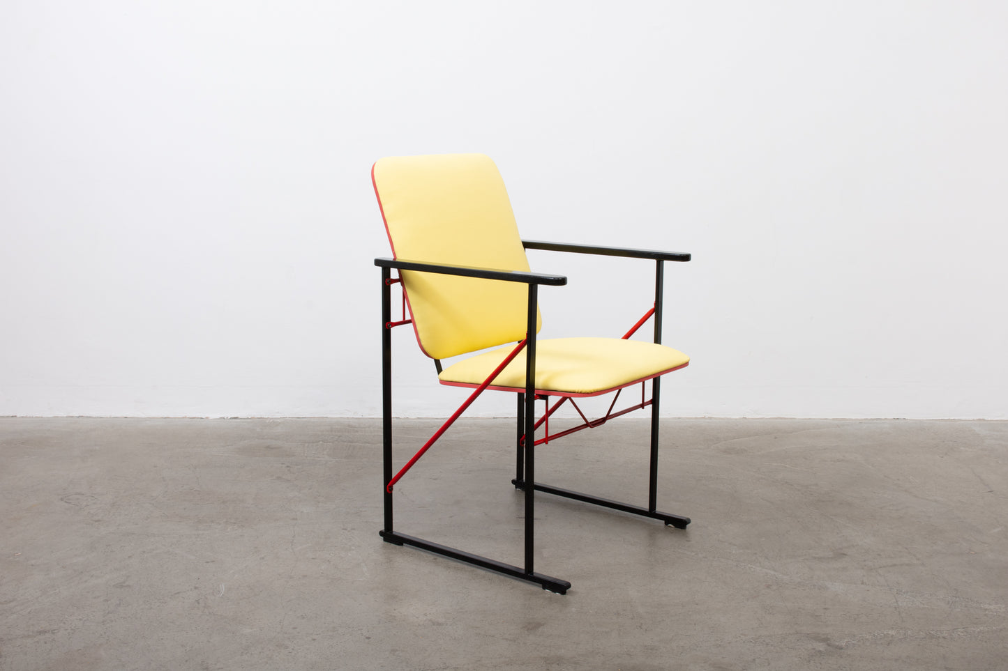 Two available: A500 armchairs by Yrjö Kukkapuro