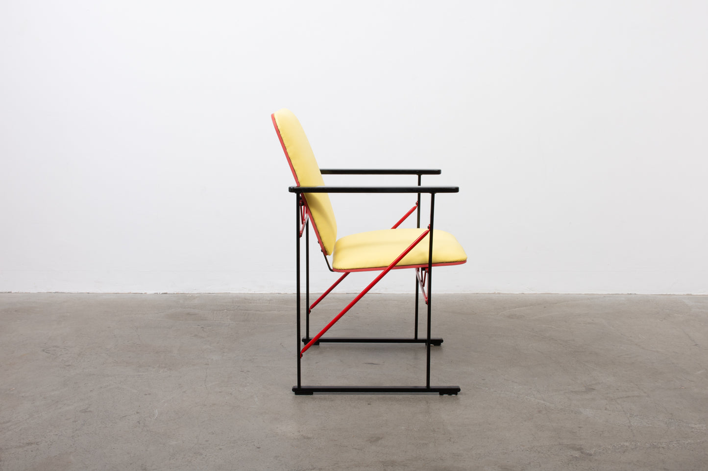 Two available: A500 armchairs by Yrjö Kukkapuro