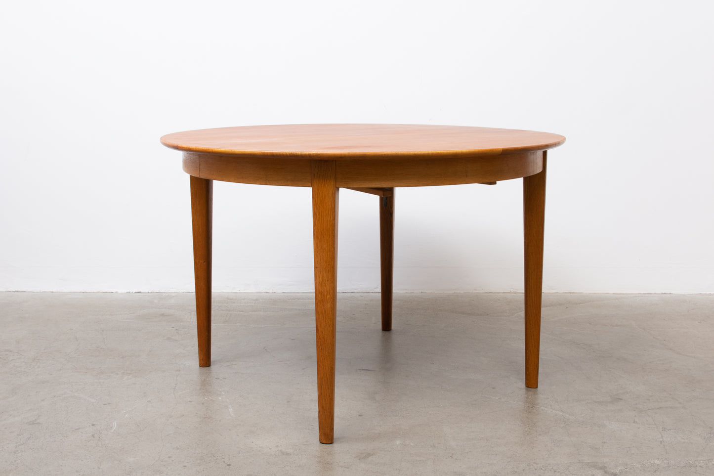 1960s dining table by Henning Kjærnulf