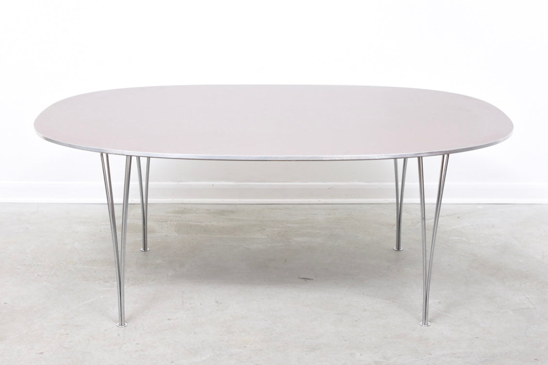 Vintage Super-Elliptical table by Fritz Hansen