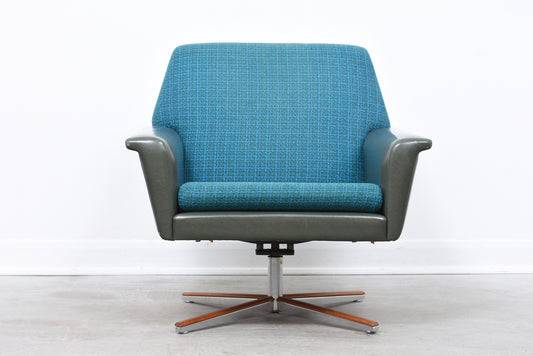 1960s low back swivel chair