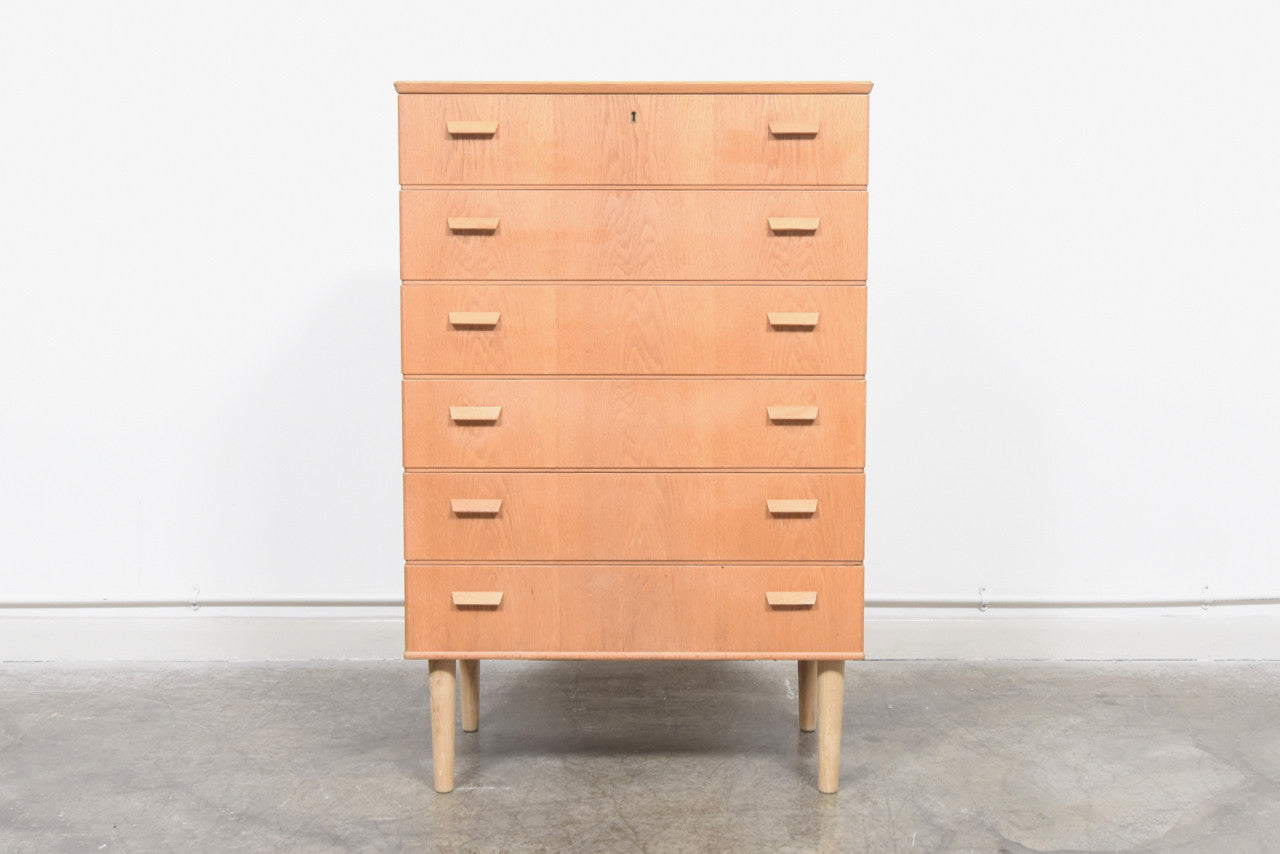 Oak chest of six drawers