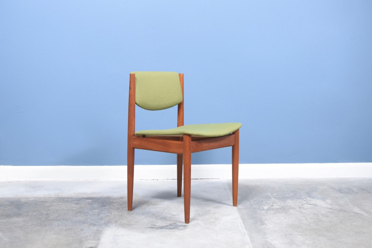 Set of dining chairs by Finn Juhl