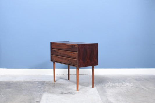 Small rosewood chest of drawers