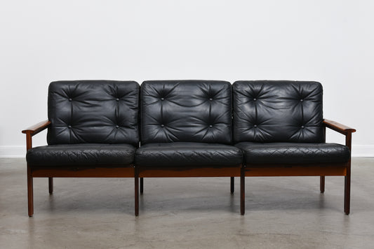 Capella sofa in rosewood by Illum Wikkelsø