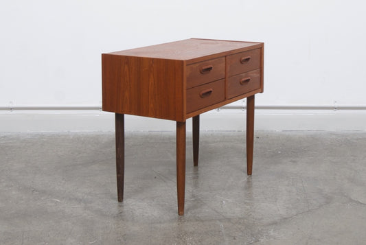 Short chest with four drawers