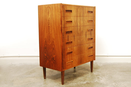 Rosewood chest of drawers