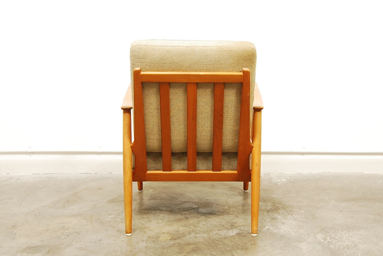 Oak lounge chair