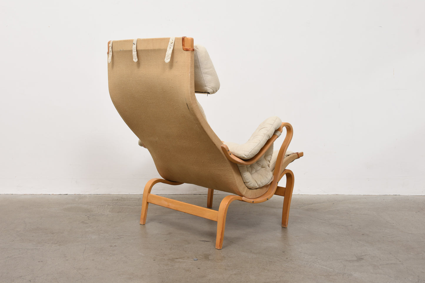 1960s 'Pernilla' lounger by Bruno Mathsson