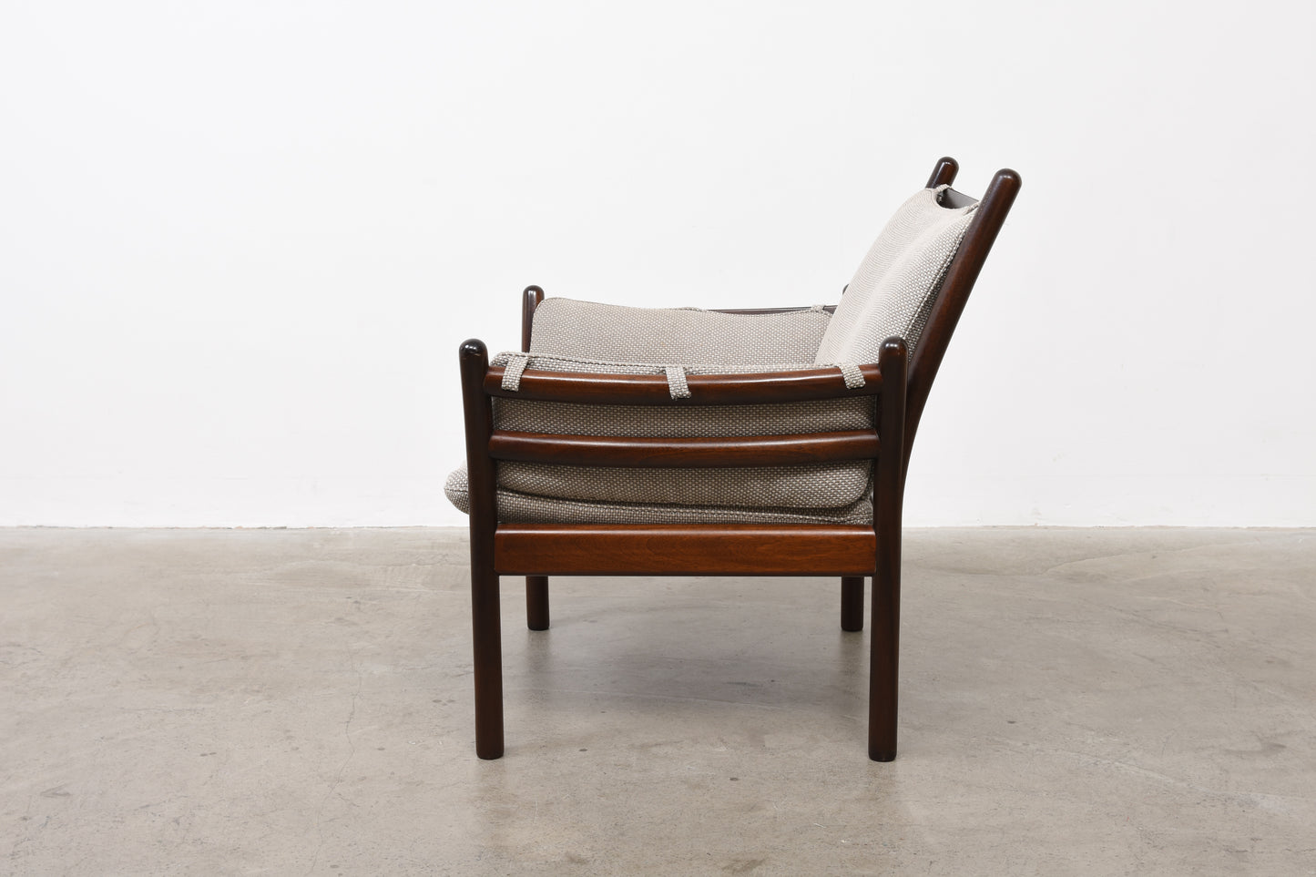 'Genius' lounge chair by Illum Wikkelsø