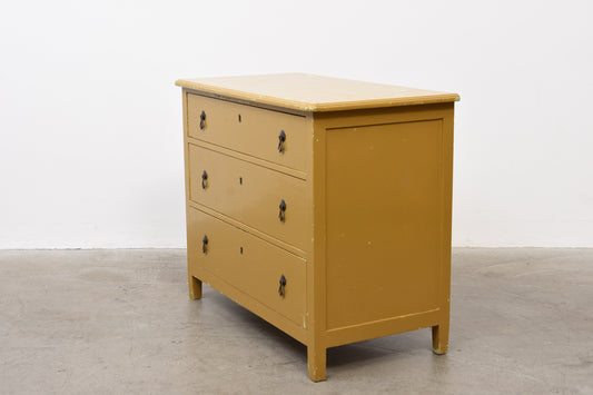 Early 1900s chest of drawers