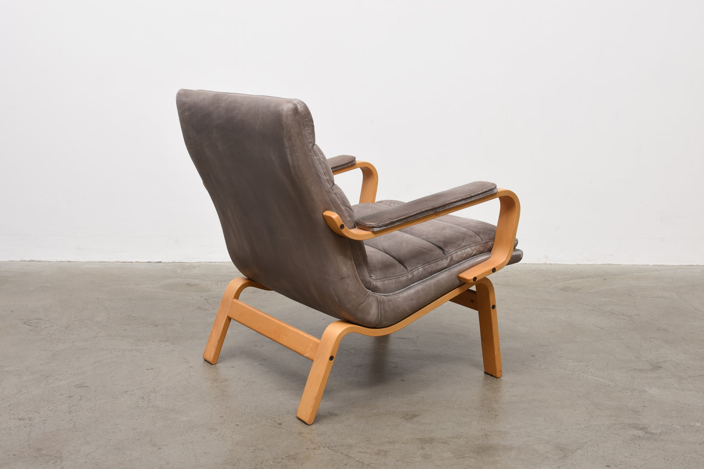 1980s beech + leather lounger