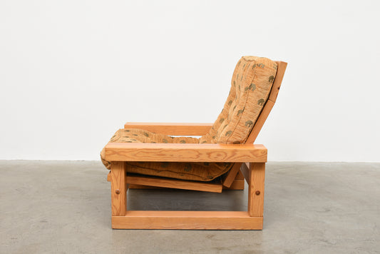 1970s reclining lounger in pine