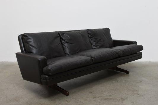 Model 807 sofa by Fredrik Kayser