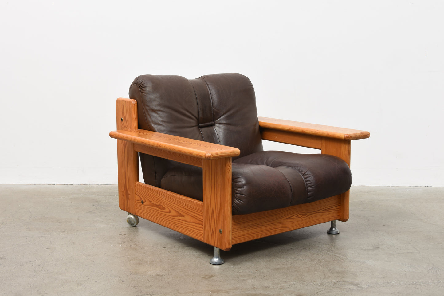1970s Finnish pine + leather lounger