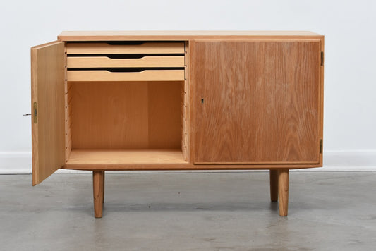 Oak sideboard by Poul Hundevad