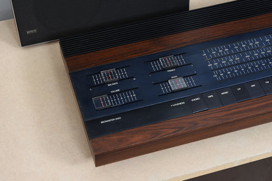 Vintage Beomaster 2000 stereo with matching speakers