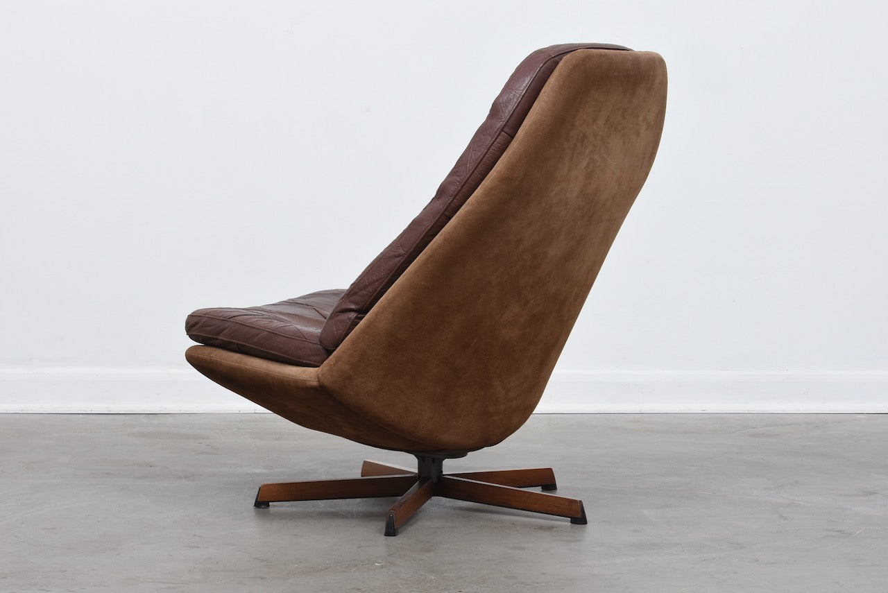 Reclining leather lounge chair by Madsen & Schubell