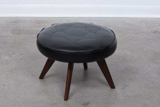 Round foot stool on teak legs